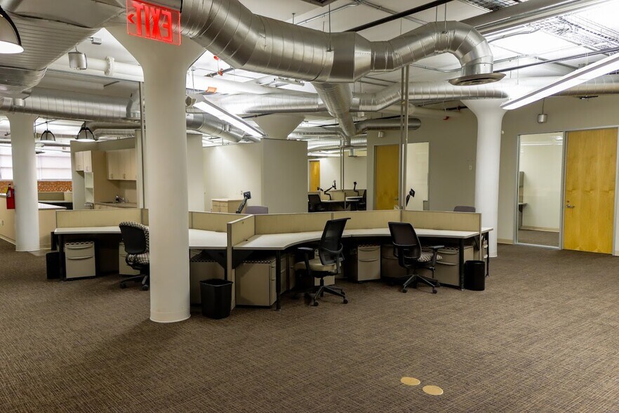 More Photos Of 500 W Overland Ave, El Paso Office For Lease