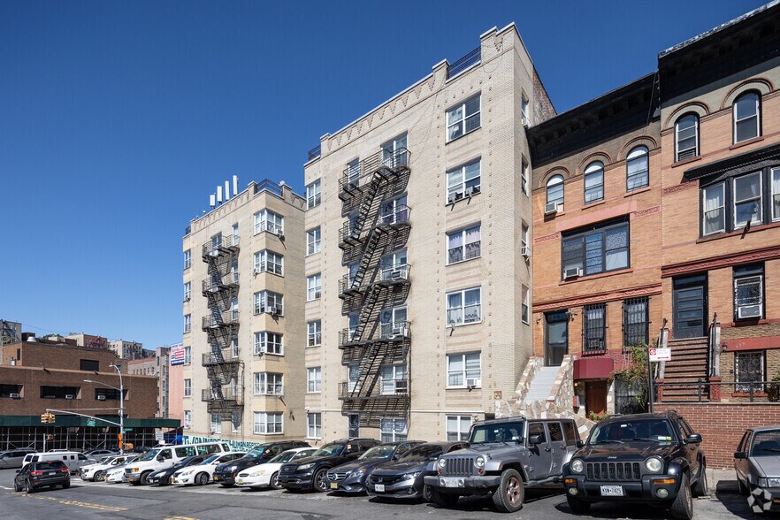 More Photos Of 4300 Broadway, New York Multifamily For Sale