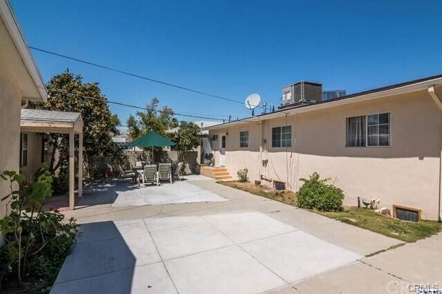 More Photos Of 638 Salem St, Glendale Apartments For Sale