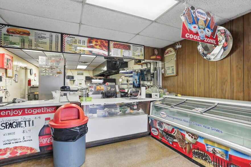 More Photos Of 130 N Raleigh St, Martinsburg Restaurant For Sale