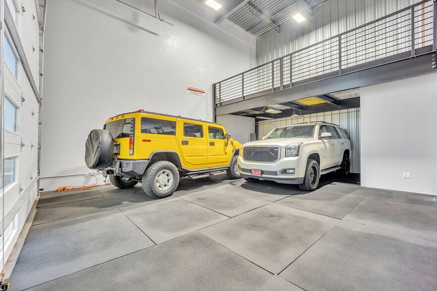 More Photos Of 1925 Deer Creek Rd, Monument Showroom For Sale