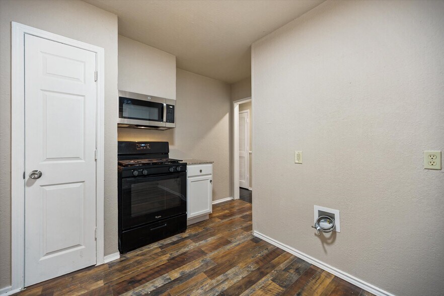 More Photos Of 3837 Earl St, Fort Worth Multifamily For Sale