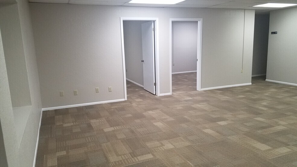 More Photos Of 4326 Park Blvd, Pinellas Park Office For Lease