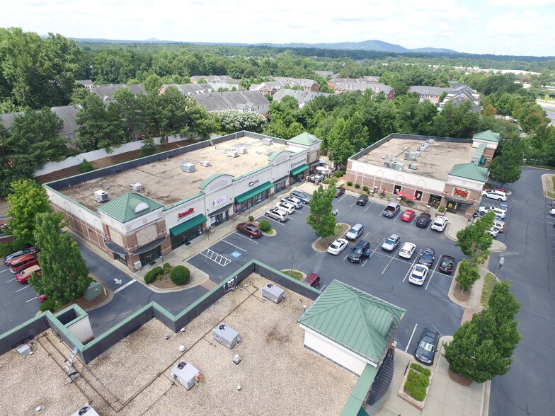 More Photos Of 920 Woodstock Rd, Roswell Unknown For Lease