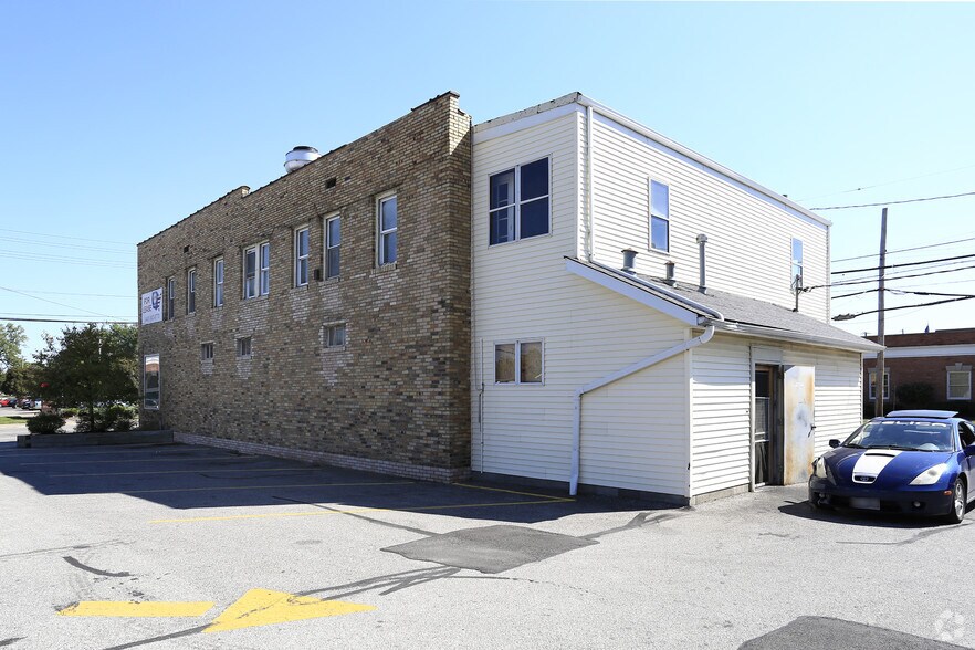 More Photos Of 137-141 Richmond St, Painesville Storefront Retail Office For Sale