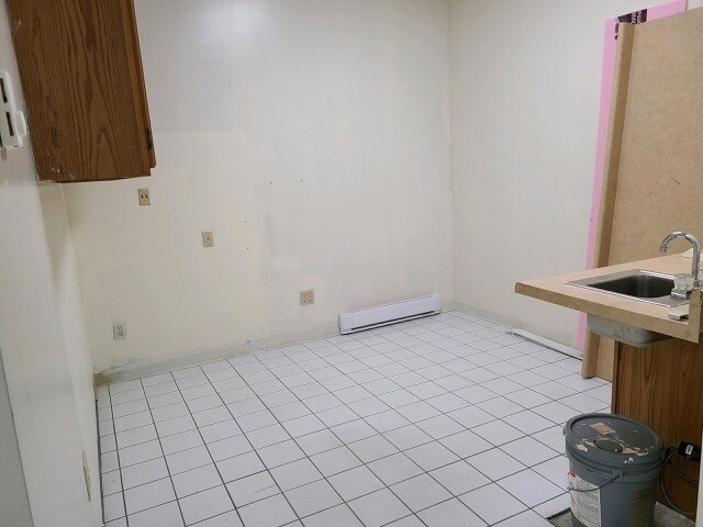 More Photos Of 696 Amity Rd, Bethany General Retail For Lease