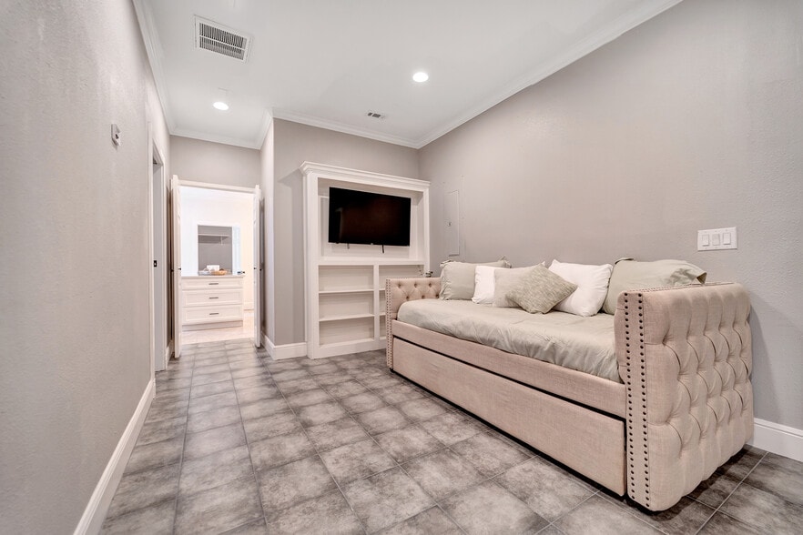 More Photos Of 5607 Sapp Rd, Conroe Lodge Meeting Hall For Sale