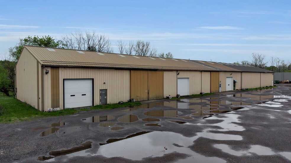 More Photos Of 9992 Main St, Clarence Warehouse For Sale