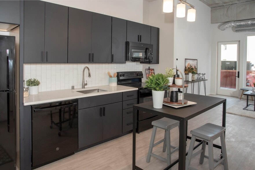 More Photos Of 1020 3rd St N, Minneapolis Apartments For Sale