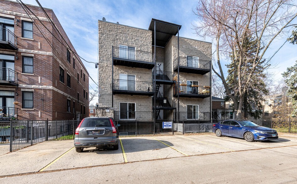 More Photos Of 6229 N Richmond St, Chicago Apartments For Sale