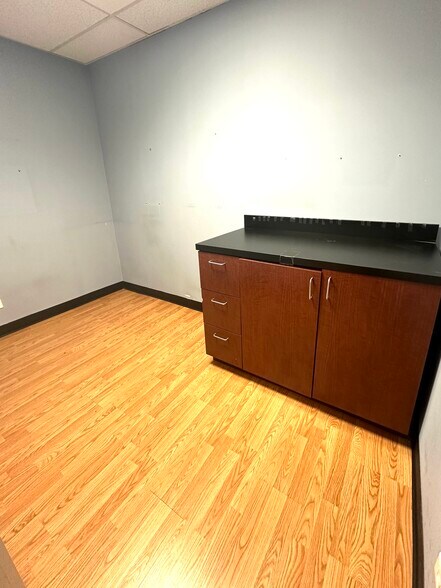 More Photos Of 8708 Justice Ave, Elmhurst Apartments For Sale