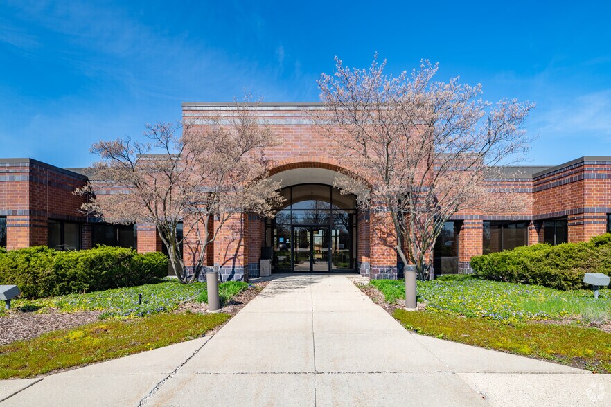 Primary Photo Of 11925 W Lake Park Dr, Milwaukee Office For Lease