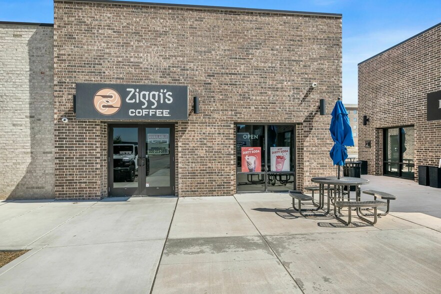 More Photos Of 9402 Hillside Rd, Amarillo Freestanding For Lease