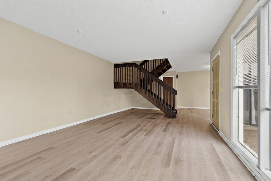 More Photos Of 2401 S 50th St, Fort Smith Apartments For Sale