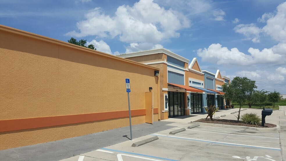 More Photos Of 1038 Aeronautical Dr, Kissimmee General Retail For Lease