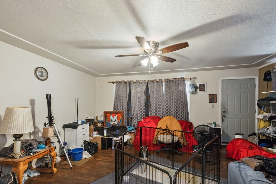 More Photos Of 616-620 N Fulton St, Fresno Office Residential For Sale