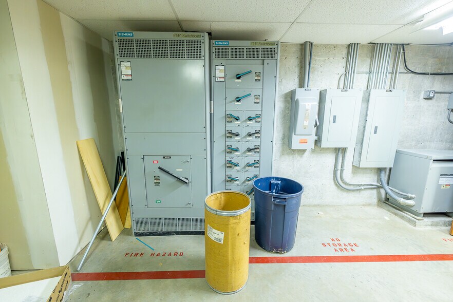 More Photos Of 800 SW 150 Hwy, Lee's Summit Office For Sale