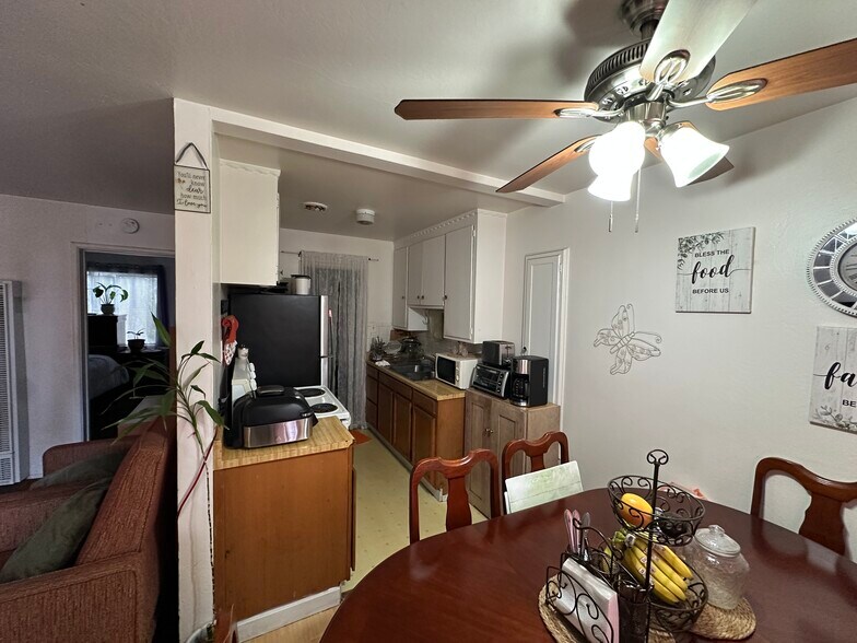 More Photos Of 2550 35th Ave, Oakland Apartments For Sale