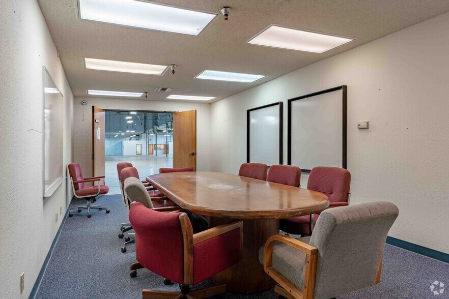 More Photos Of 809 Calle Plano, Camarillo Manufacturing For Lease