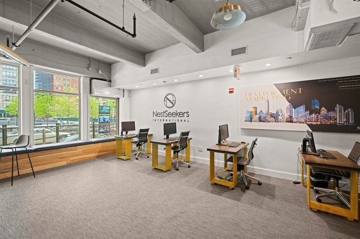 More Photos Of 140 Bay St, Jersey City Apartments For Lease