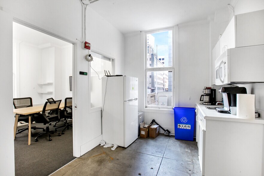 More Photos Of 576 Sacramento St, San Francisco Office For Lease