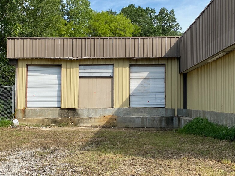 More Photos Of 2826 Highway 178, Tupelo Light Distribution For Lease