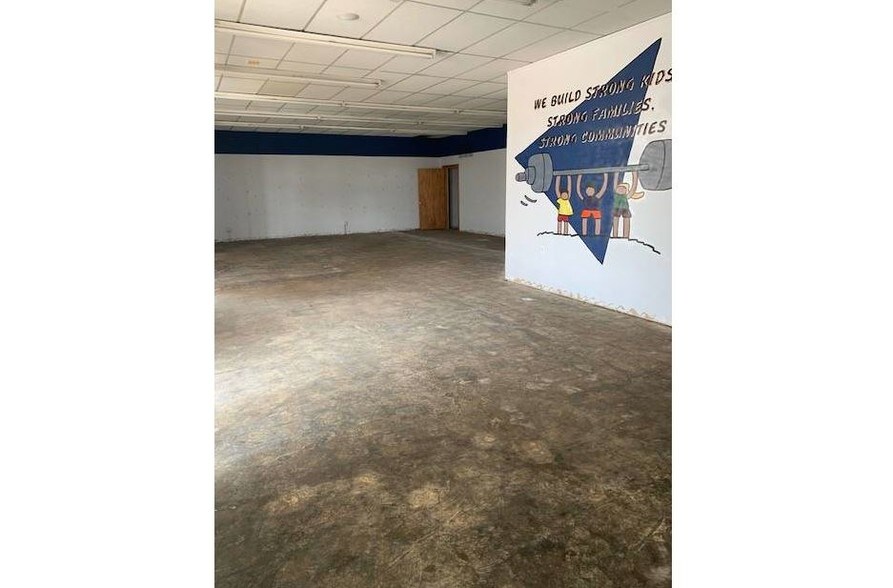 More Photos Of 538 N Main St, Emporia Unknown For Lease