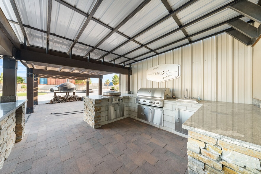 More Photos Of 12209 S Avenue 4 E, Yuma Manufacturing For Sale