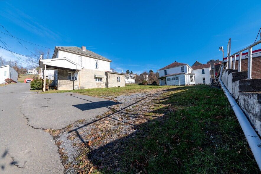 More Photos Of 414 Corbin Pl, Fairmont Land For Sale