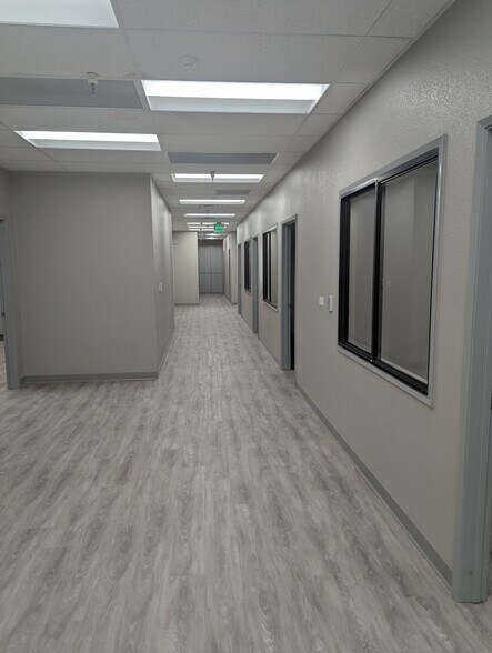 More Photos Of 416 Crown Point Cir, Grass Valley Warehouse For Lease