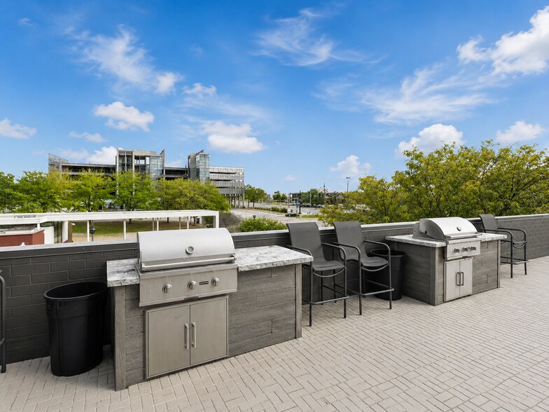More Photos Of 615 Park St, Des Moines Apartments For Sale