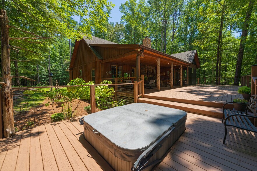 More Photos Of 1638 Old Minor Rd, Culloden Specialty For Sale