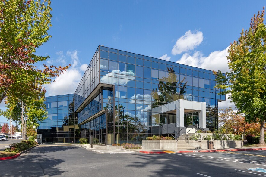 More Photos Of 1000 SE Everett Mall Way, Everett Office For Lease
