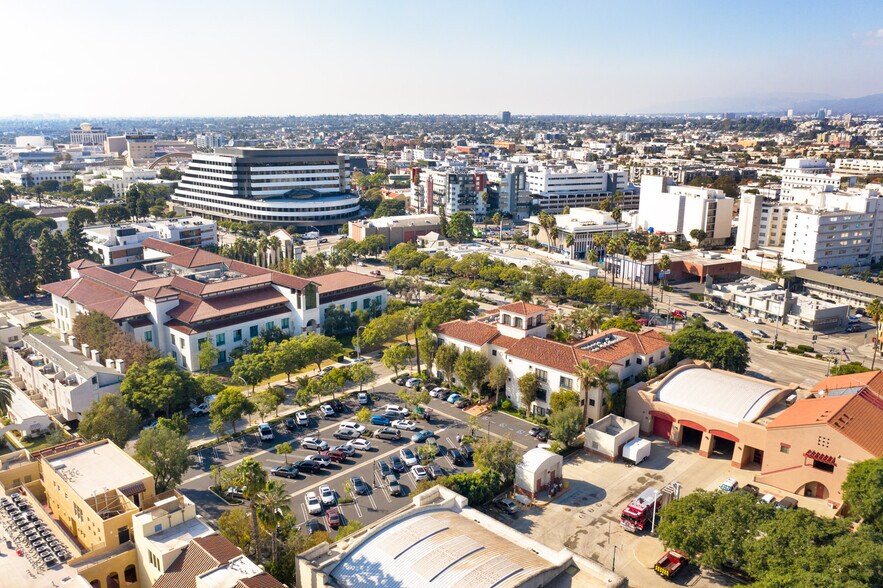 More Photos Of 9696 Culver Blvd, Culver City Office For Lease