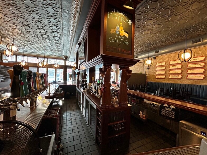 More Photos Of 2323 N Milwaukee Ave, Chicago Restaurant For Sale