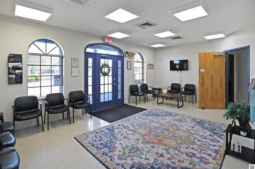 More Photos Of 145 Vine St, Benton Medical For Sale