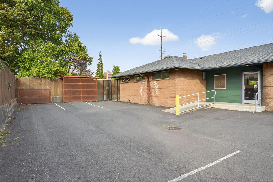 More Photos Of 5311-5315 N Vancouver Ave, Portland Medical For Sale