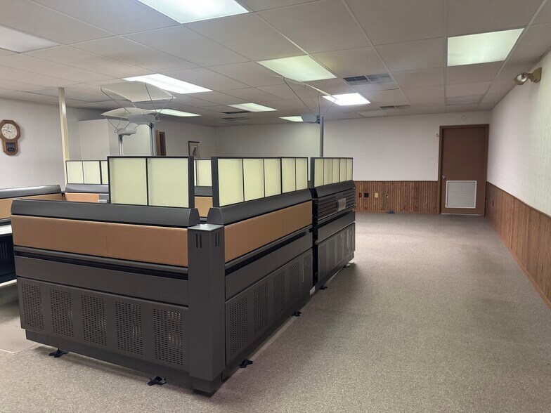 More Photos Of 1406 N 25th St, Sheboygan Warehouse For Lease