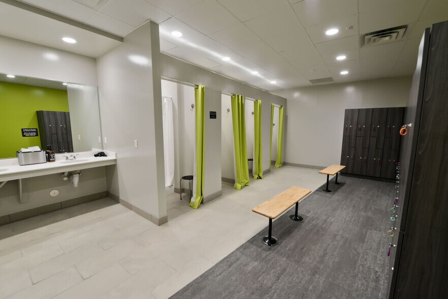 More Photos Of 8045 Arco Corporate Dr, Raleigh Office For Lease