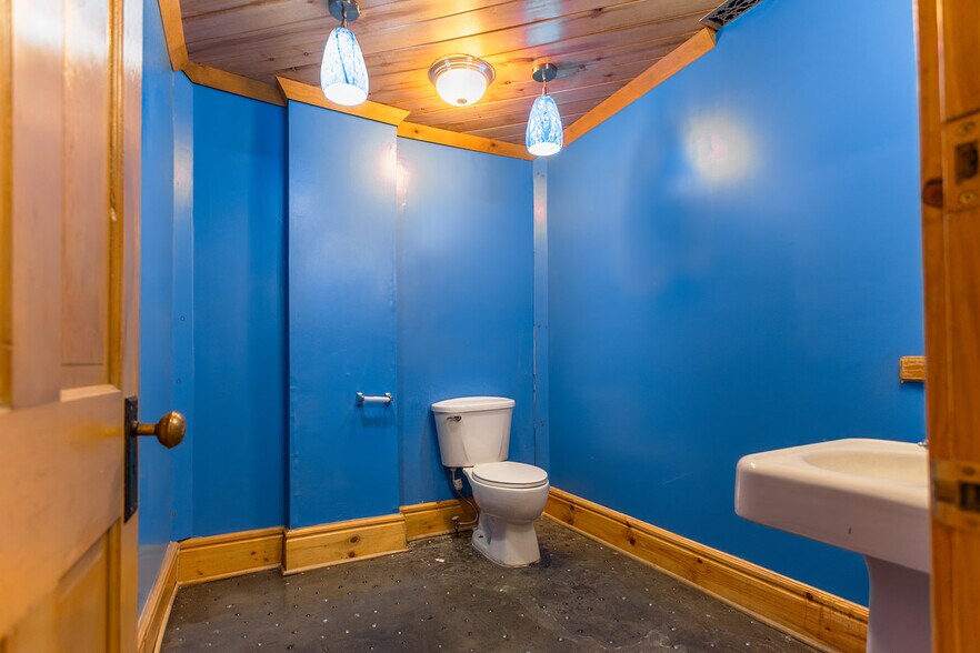 More Photos Of 4501-4503 Logan St, Denver Storefront Retail Office For Sale