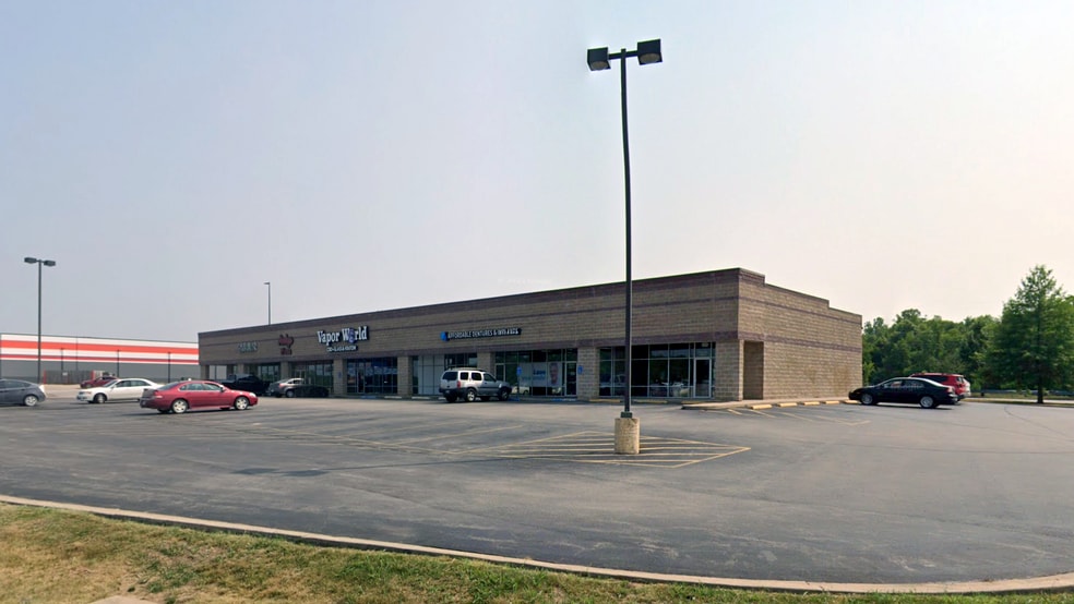 More Photos Of 108 Cecil St, Camdenton Storefront Retail Office For Lease