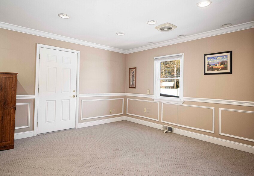 More Photos Of 1379 W Jarrettsville Rd, Forest Hill Office For Sale