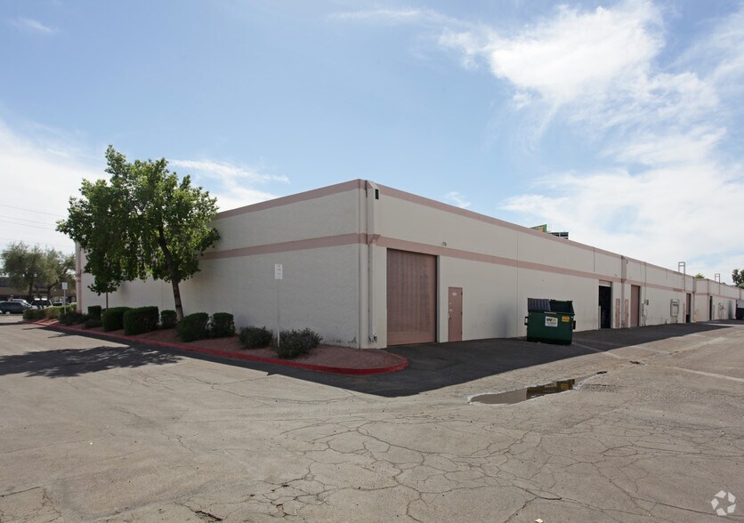 More Photos Of 3102 W Thomas Rd, Phoenix Unknown For Lease