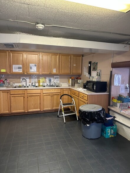 More Photos Of 22 Laurence Pky, Laurence Harbor Religious Facility For Sale