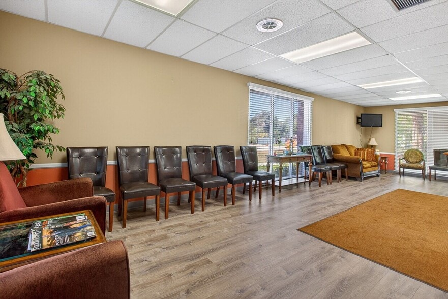 More Photos Of 2039 Indian Rocks Rd, Largo Medical For Sale