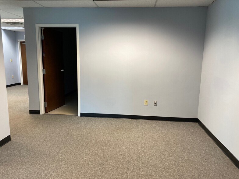 More Photos Of 855 Route 146, Clifton Park Office For Lease