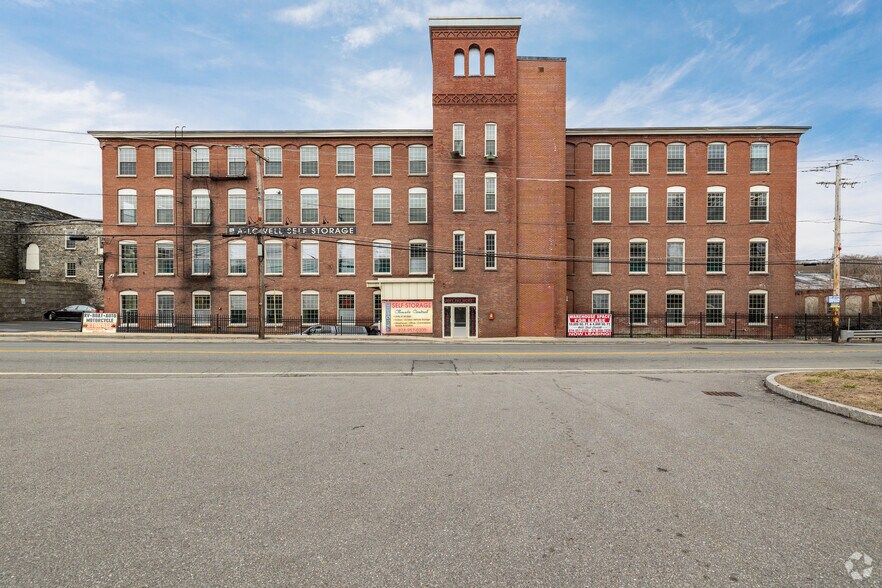 Primary Photo Of 100 Pleasant St, Dracut Self Storage For Sale