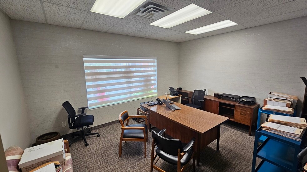 More Photos Of 5680 176A St, Surrey Office For Sale