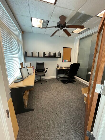 More Photos Of 4646 Princess Anne Rd, Virginia Beach Office For Sale