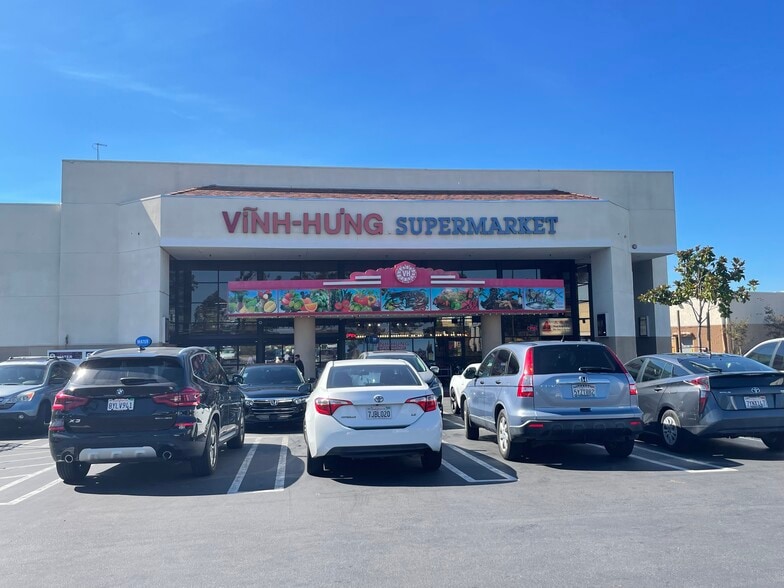 More Photos Of 8251 Mira Mesa Blvd, San Diego Unknown For Lease